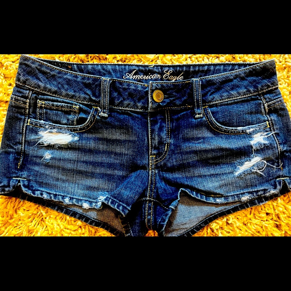 Womens junior size 2 short American eagle jean shorts